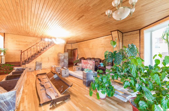 Коттедж 187,5 м² на участке 5,5 сот.