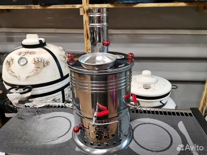 Самовар на дровах и шишках