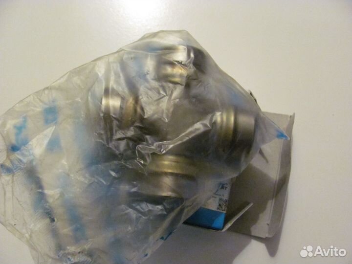 Крестовина кардана BMW