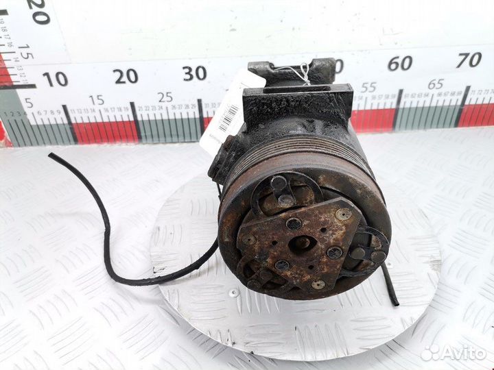 Компрессор кондиционера для Audi 80 B4 8A0260805AE