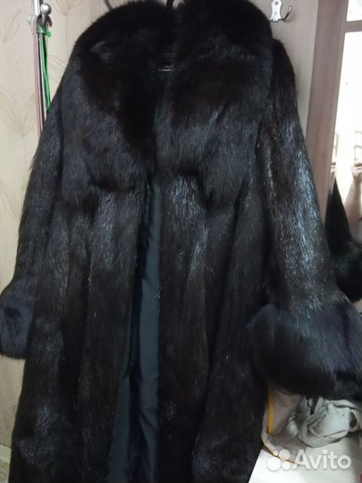 Шуба нутрия+песец