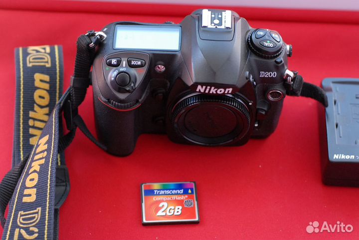 Nikon D200 body (пробег 13700)