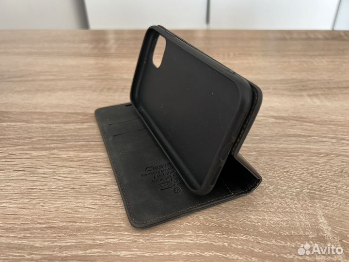 Чехол на iPhone 11