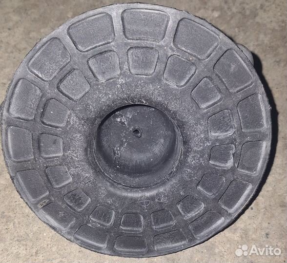 Прокладка зад.пружины верх. Opel Astra H