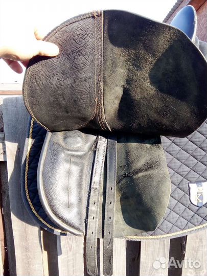 Седло для лошади универсальное