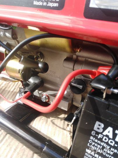 Бензиновый генератор Honda EG5500CXS со стартером