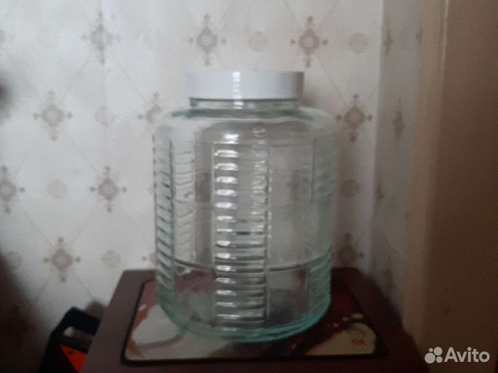 Банка 15 литров гидрозатворной крышкой