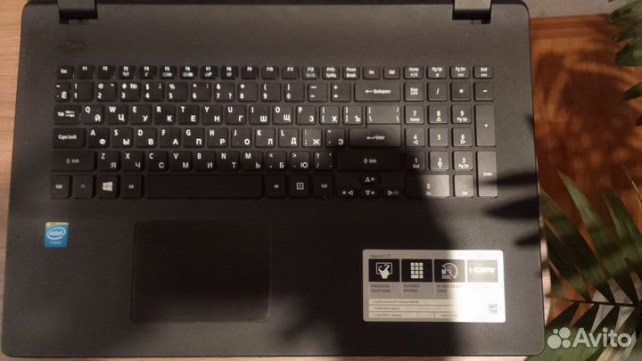 Ноутбук acer aspire E 17 ES1-711-C8DN