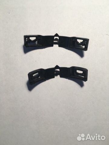 Фиксатор скобы патрубка интеркулера