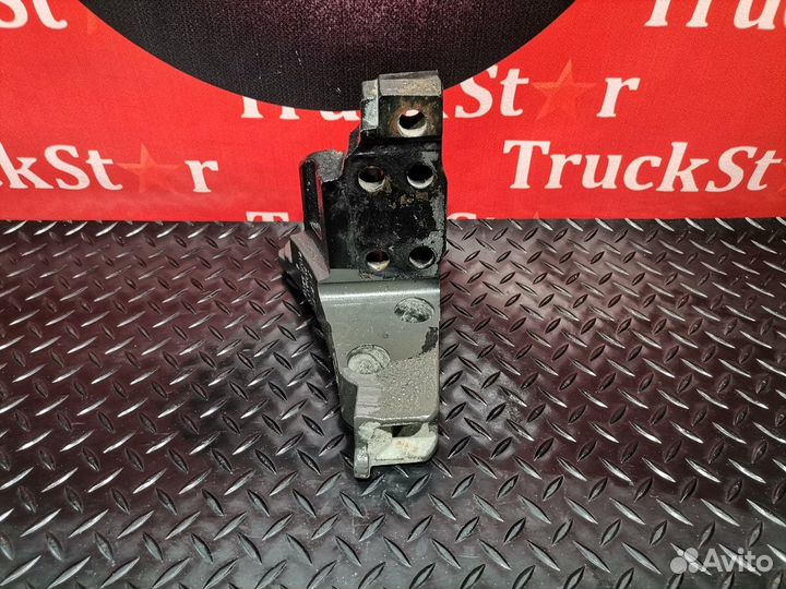 Кронштейн двигателя задний правый Daf XF106