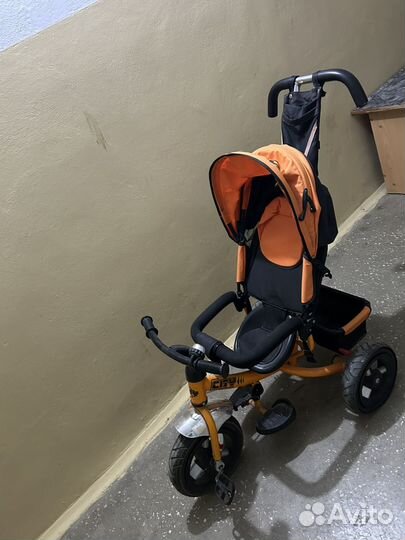 Детский велосипед трехколесный с ручкой