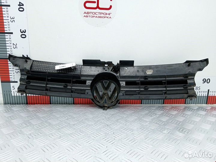 Решетка радиатора для Volkswagen Golf 4 1J0853653C