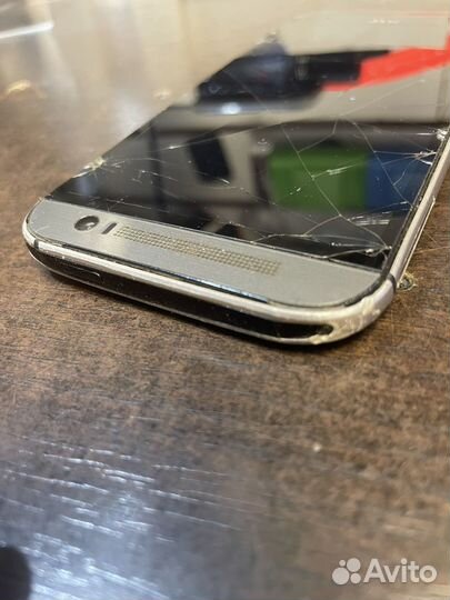 263/Телефон HTC M8