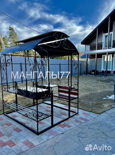 Беседка с мангалом