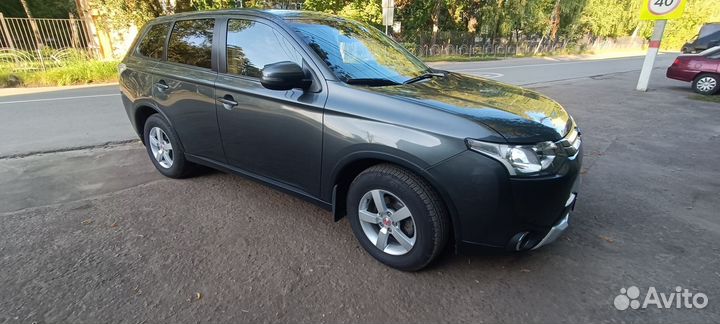 Mitsubishi Outlander 2.0 CVT, 2014, 120 000 км