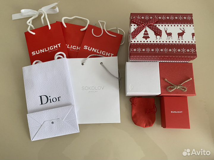 Коробки пакеты подарочные для ювелирных украшений