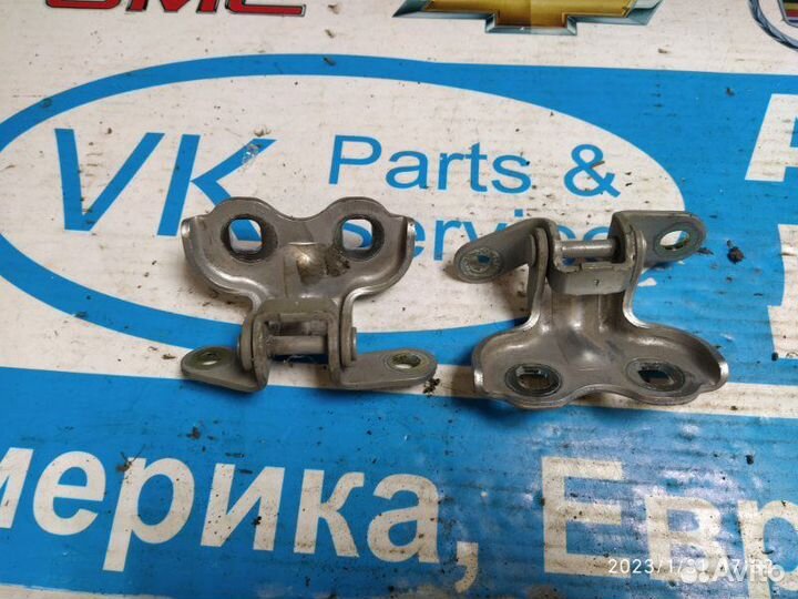 Петля двери задняя правая Chevrolet Cobalt T250 1