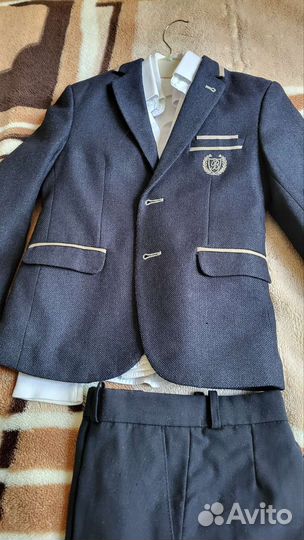 Школьный костюм для мальчика синий 128