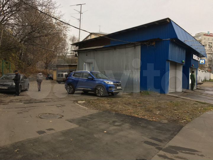 Гараж, > 30 м²