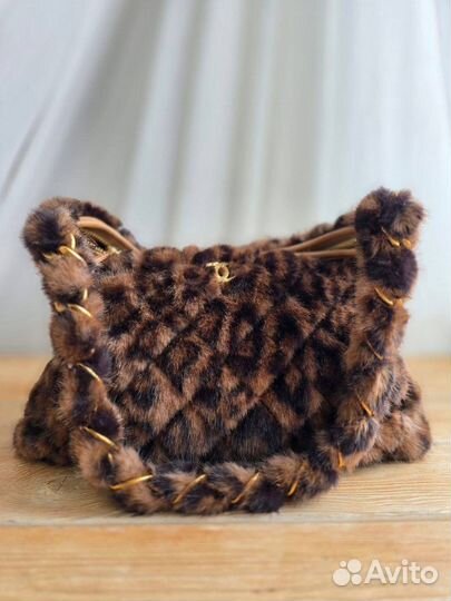 Сумка Chanel hobo