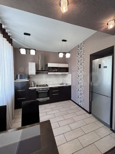 2-к. квартира, 58 м², 2/5 эт.