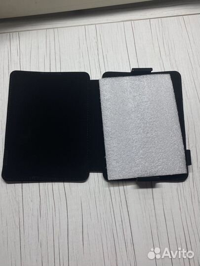Чехол для планшета или электронной читальной книги