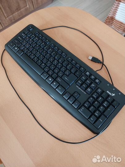 Продам клавиатуру