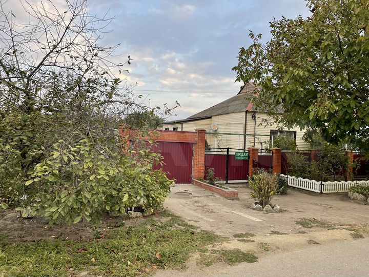 4-к. квартира, 64 м², 1/1 эт.