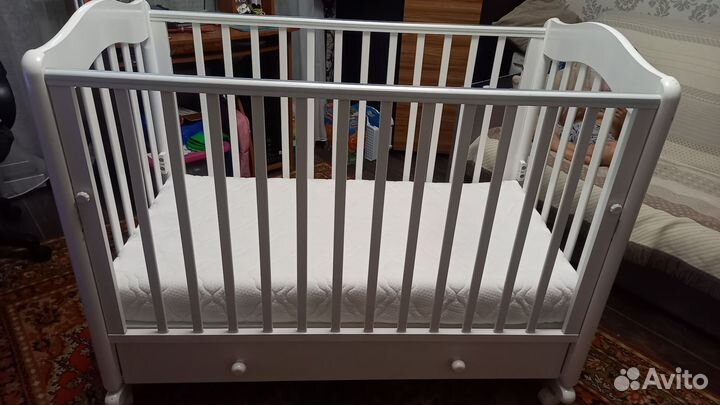 Пеленальный комод+ кроватка