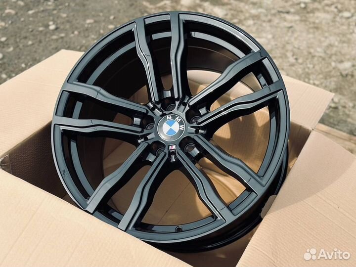 Разноширокие диски R20 BMW 612M Style X5/X6