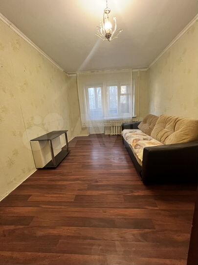 2-к. квартира, 42 м², 3/5 эт.