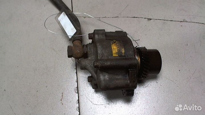 Насос вакуумный Toyota Land Cruiser Prado (120)