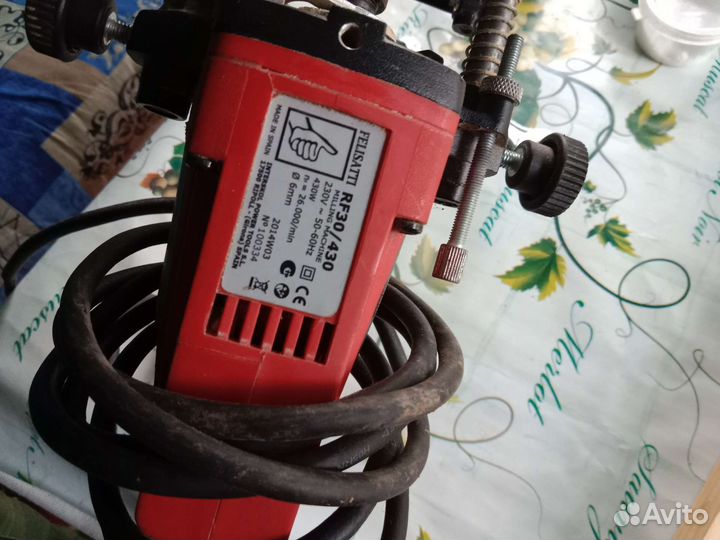 Ручной фрезер по дереву