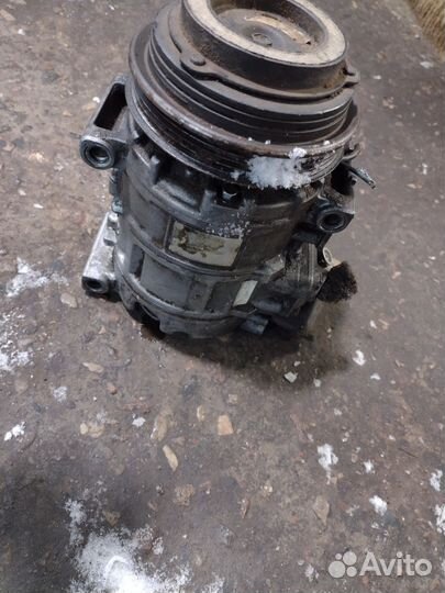 Компрессор кондиционера Пассат б5 1.9