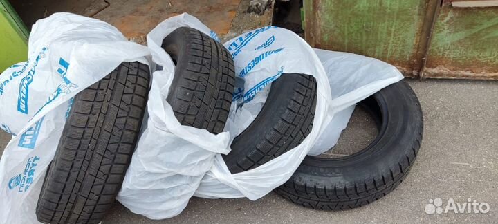 Yokohama Ice Guard IG50 215/65 R16