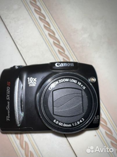 Компактный фотоаппарат Canon