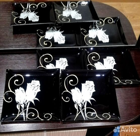 Набор тарелок