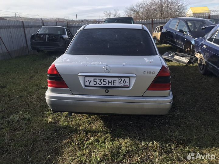 В разборе mercedes C класс W202