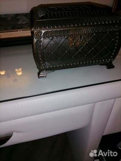 Шкатулка металлическая СССР