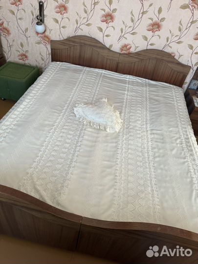 Спальный гарнитур бу