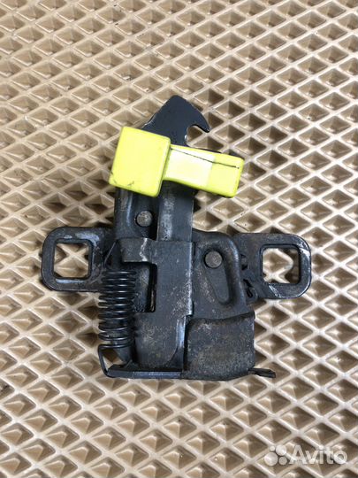 Замок капота Ford Taurus 2