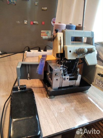 Оверлок для швейной машины