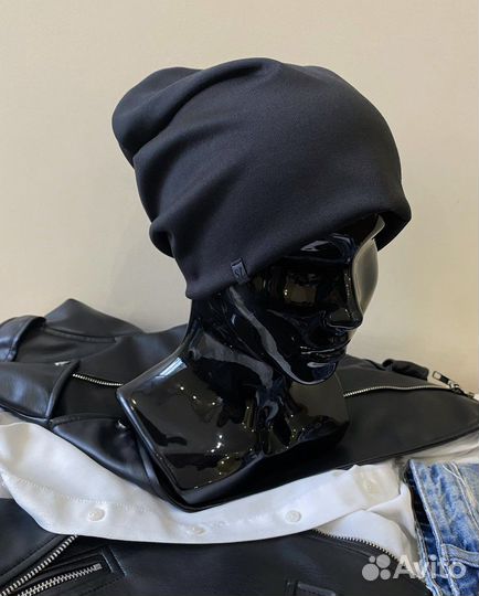 Шапка стильная