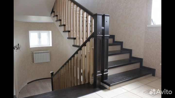 Ступени для лестниц и другие комплектующие О