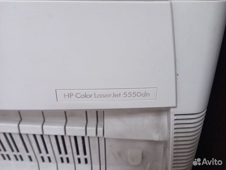 Цветной лазерный принтер HP 5550