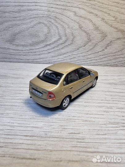Лада калина 1/43 модель моделька Россия