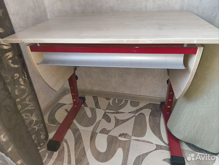 Растущая парта и стул