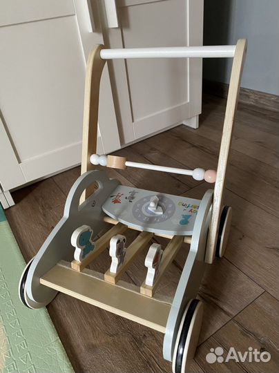 Машинка каталка толокар