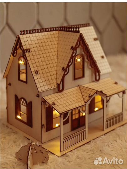 Кукольный домик с мебелью