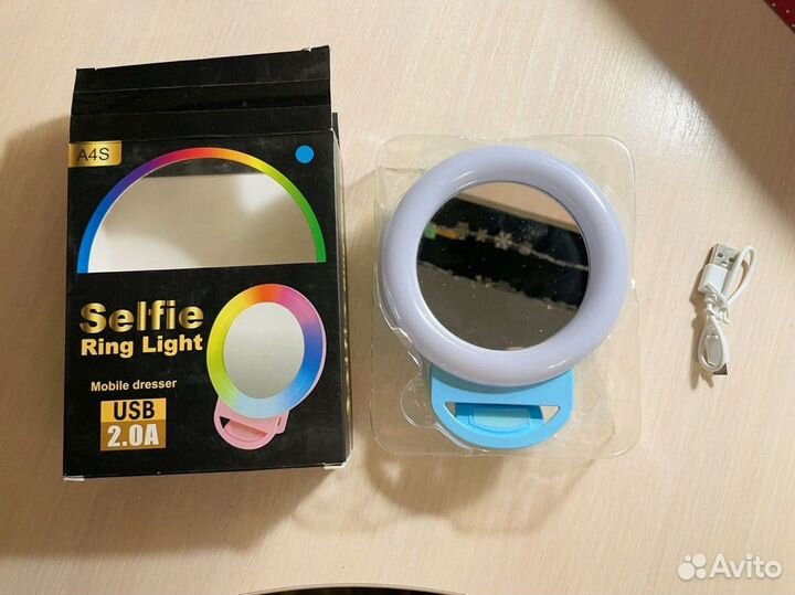Кольцевая селфи-лампа на телефон